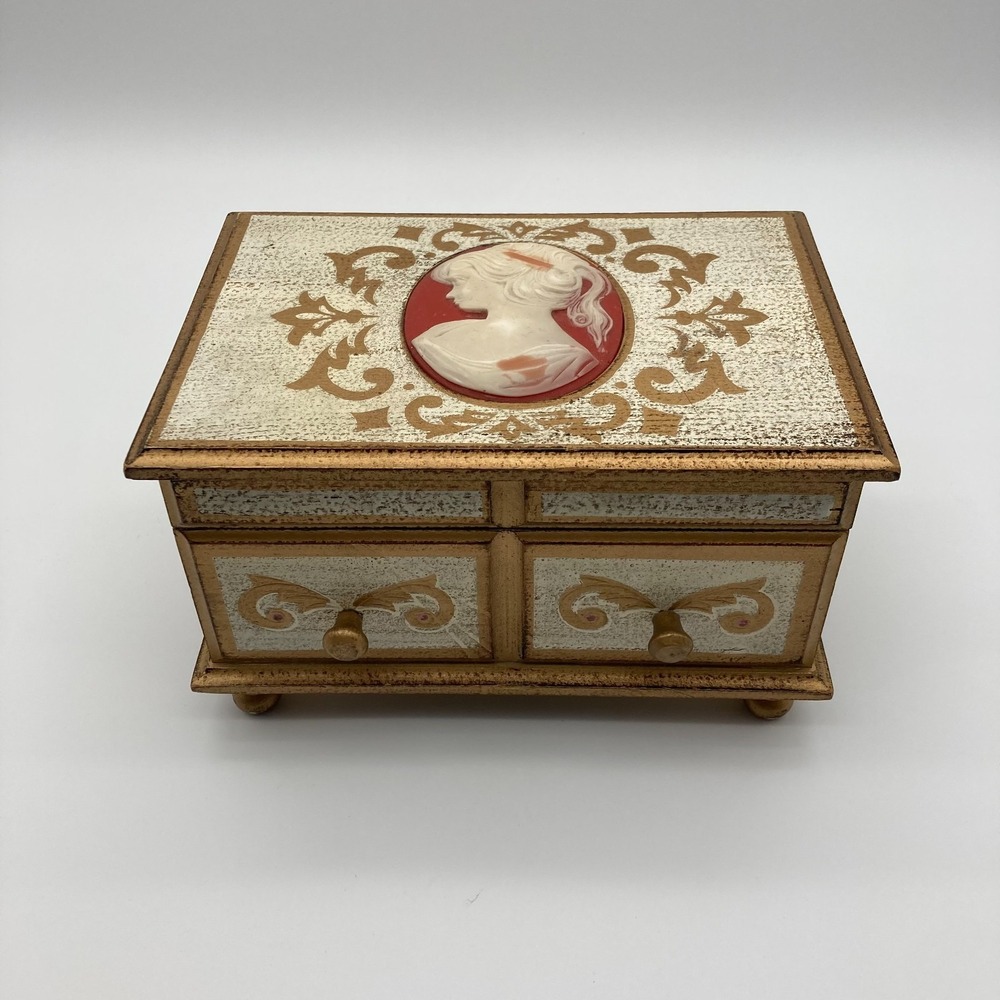 Vintage 1960s Hollywood Regency Music Box - Cameo Gold French Provincial Jewelry